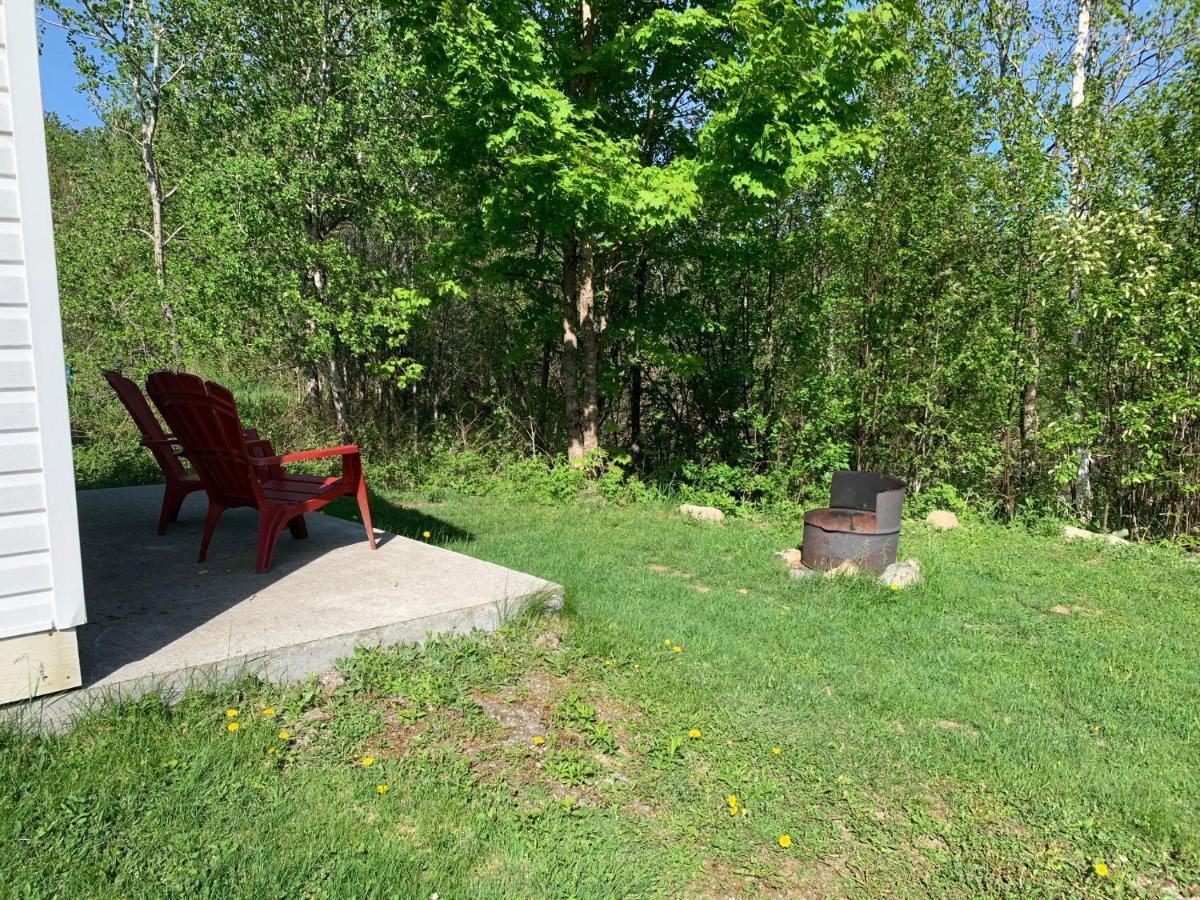 Camping Chalets Spas Pignons Rouges Saint Romain Exteriör bild