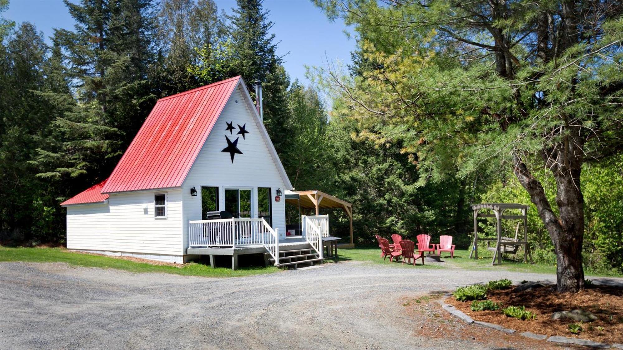 Camping Chalets Spas Pignons Rouges Saint Romain Exteriör bild