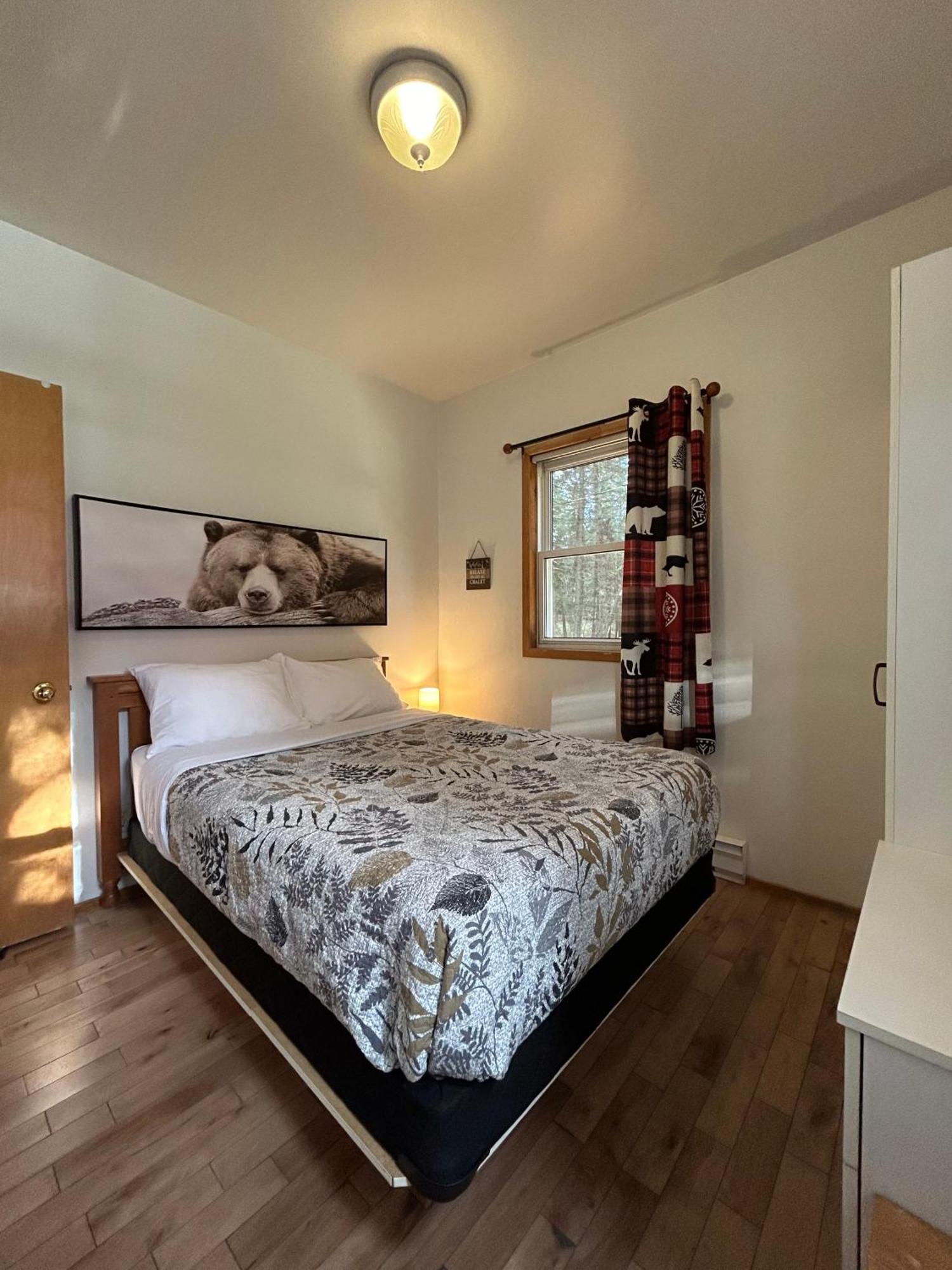 Camping Chalets Spas Pignons Rouges Saint Romain Exteriör bild